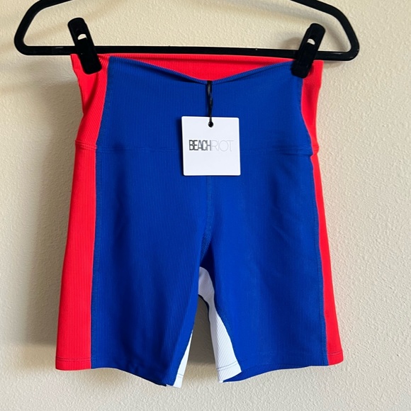 NWT beach riot biker shorts - Picture 2 of 10
